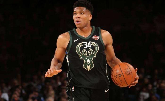 他在担任拜 他在担任拜