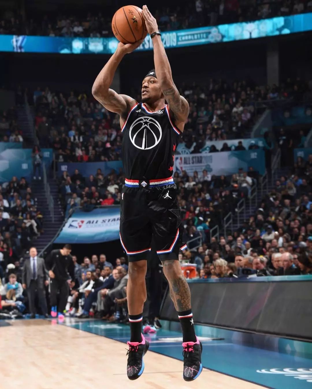 引援战略与 引援战略与