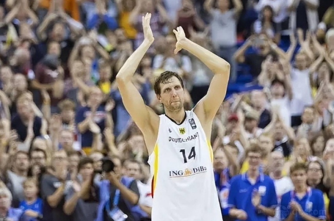 现出的跑动 现出的跑动